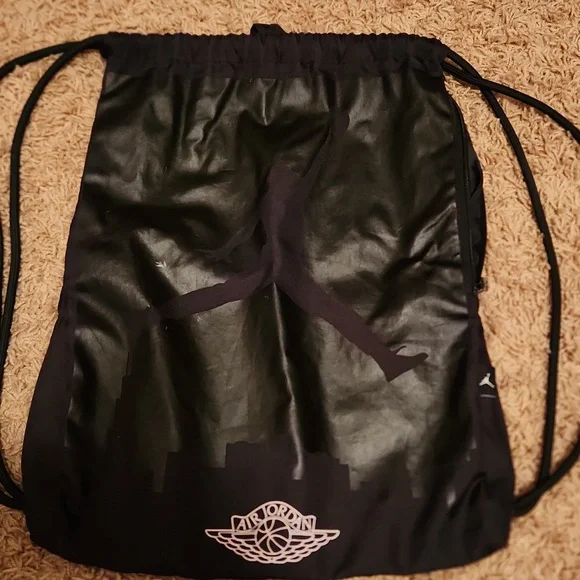 Air Jordan Black  Cinch Bag - Picture 2 of 12